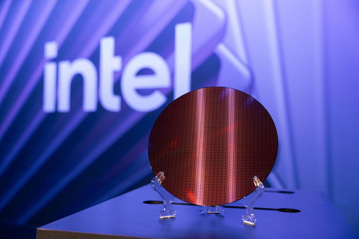 Intel 18A-P e 14A ganham certificações de ferramentas e acirram disputa com a TSMC