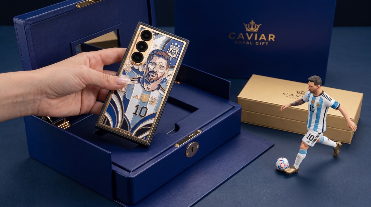 Edição exclusiva do Galaxy Z Fold 8 Ultra traz retrato de Messi em ouro 24 quilates