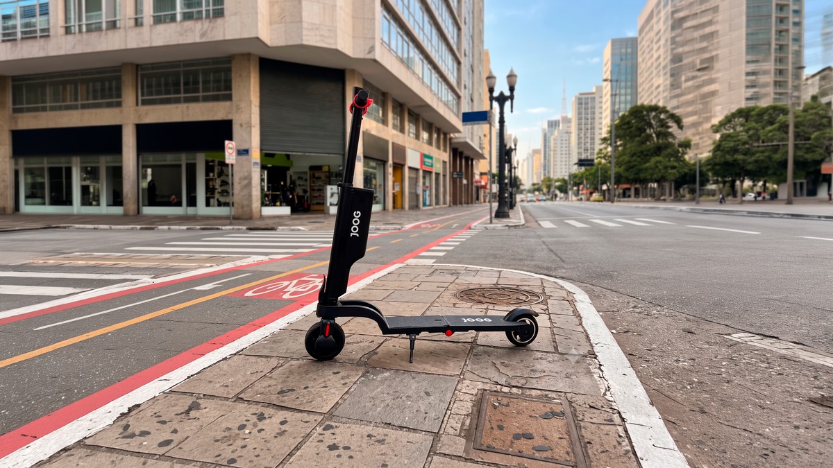 Acelere no precinho: patinete elétrico JOOG 6 surge em oferta por menos de R$ 1.600