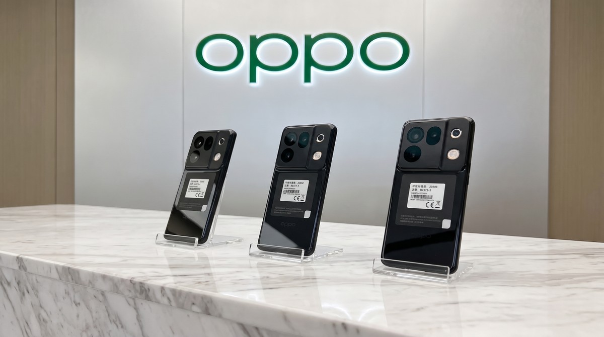 OPPO Find X10 vaza com design de câmera horizontal e botão exclusivo de IA