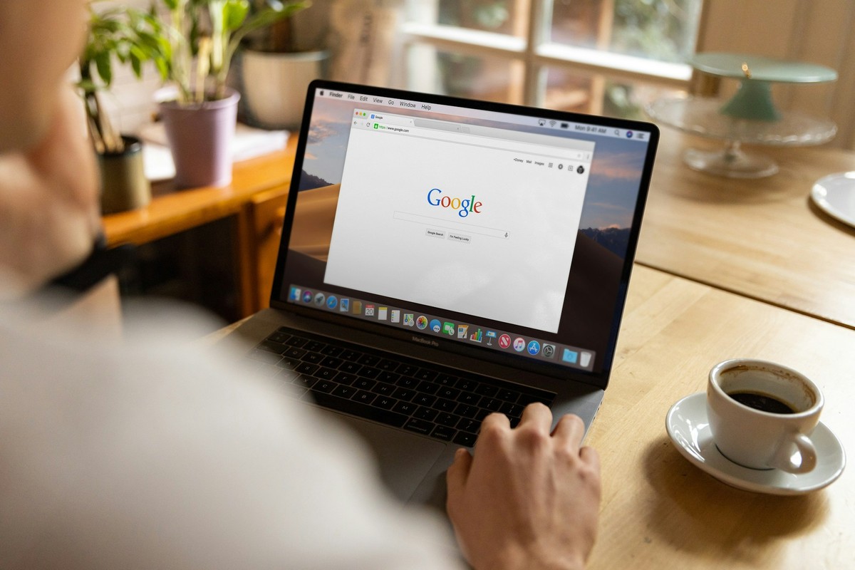 Google faz "maior rebaixamento da história" em sua busca após multa bilionária