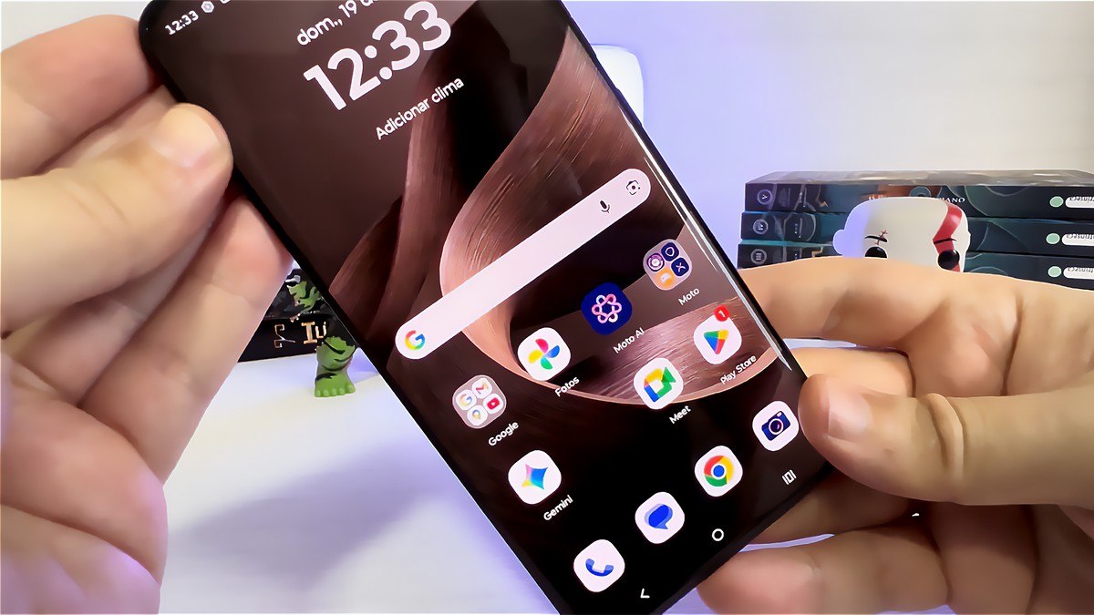Motorola traz ilha dinâmica, novos gestos e outras novidades a seus celulares com o Android 17