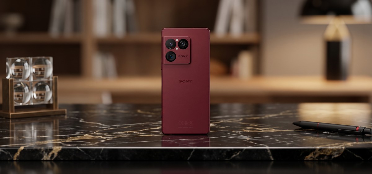 Sony diz que Xperia 1 VIII é sucesso de vendas graças ao MicroSD e entrada P2 para fones
