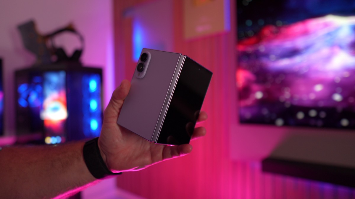Ookla mostra que dobráveis são mais rápidos e esquentam mais que celulares em barra