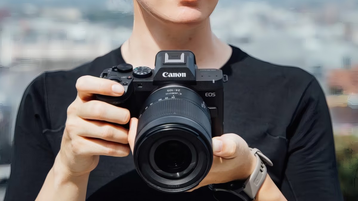 Canon EOS R8 Mark II une design retrô e estabilização de imagem em nova full-frame acessível