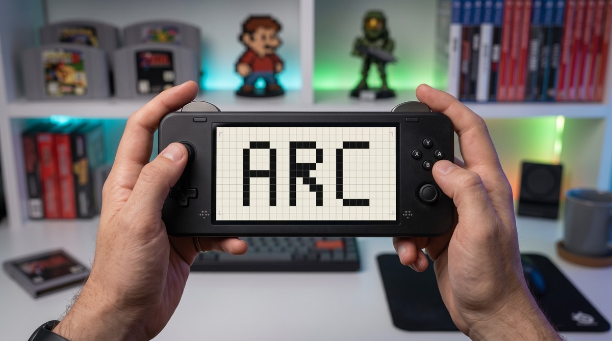 Console portátil Arc X1 é revelado com chip Snapdragon G2 Gen 2 e bateria de 9.300 mAh