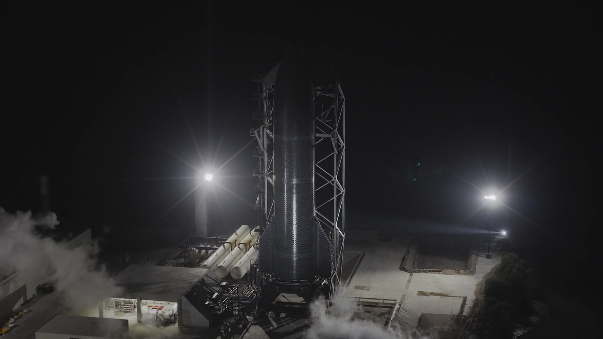 Sem explicação, SpaceX atrasa lançamento do primeiro voo orbital da Starship