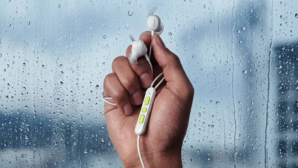 Sem bateria para carregar! Bose lança fones de ouvido com fio, cancelamento de ruído e microfone