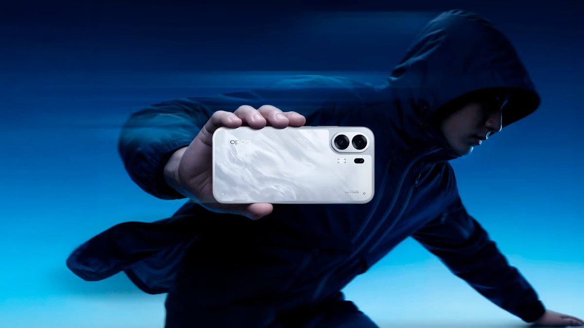 OPPO K14 Plus é lançado com tela de 144 Hz, bateria gigante de 8.000 mAh e foco em resistência