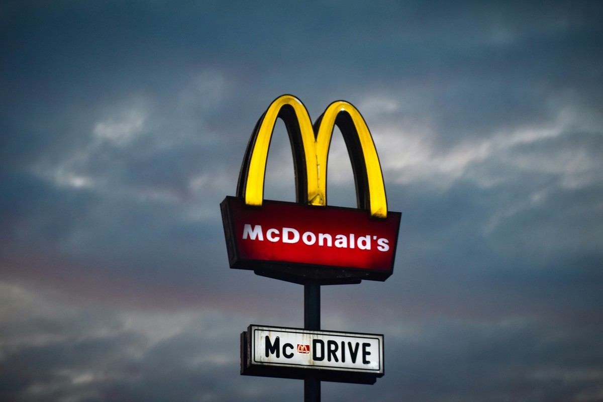 McDonald's usa IA para criar preço dinâmico e varia preço do Big Mac em até 21%
