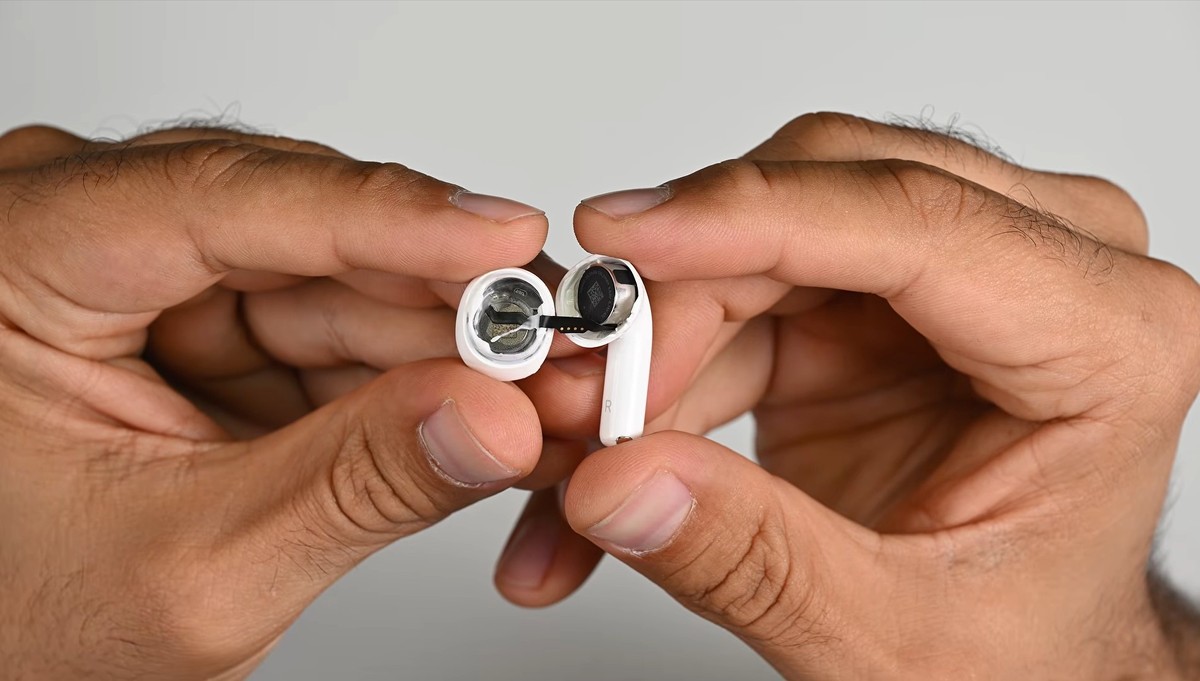 Reparo dos AirPods 5 melhora, mas estojo de recarga segue um pesadelo