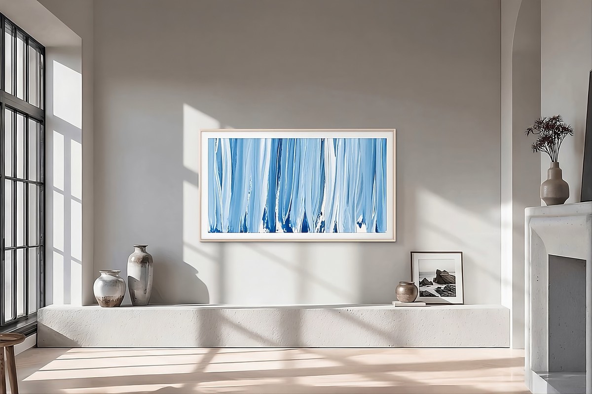 Samsung lança Smart TV The Frame Pro no Brasil com tela gigante e recursos de arte