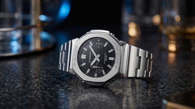Casio lança linha G-Shock GMC-2500 com novo design em metal e ponteiro magnético - Foto