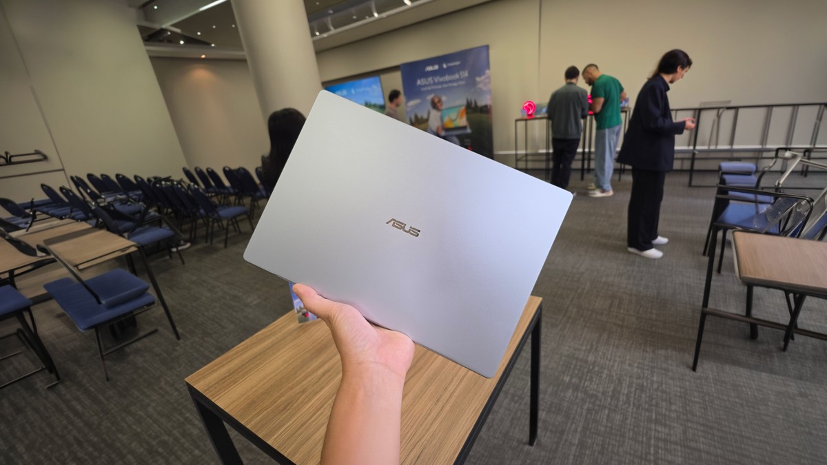 ASUS lança novo Vivobook S14 no Brasil com Snapdragon, resistência militar e bateria de 30h