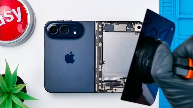 iPhone Duo: desmonte mostra bateria dupla, mas pormenor na tela vai esvaziar sua carteira
