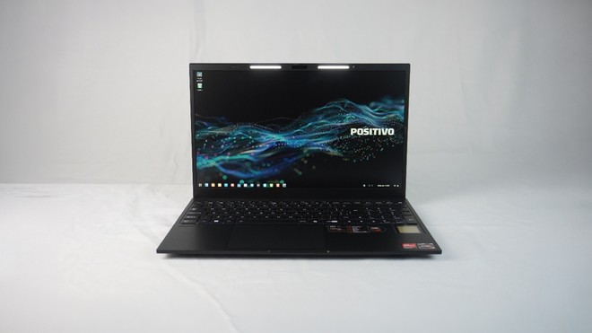 Positivo Vision P15M estréia no Brasil com Minitela, chip Amd e ate 4 TB de armazenamento