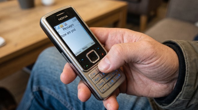 Nokia 6300 de 2007 recebe suporte a ChatGPT e Claude via projeto Aikon