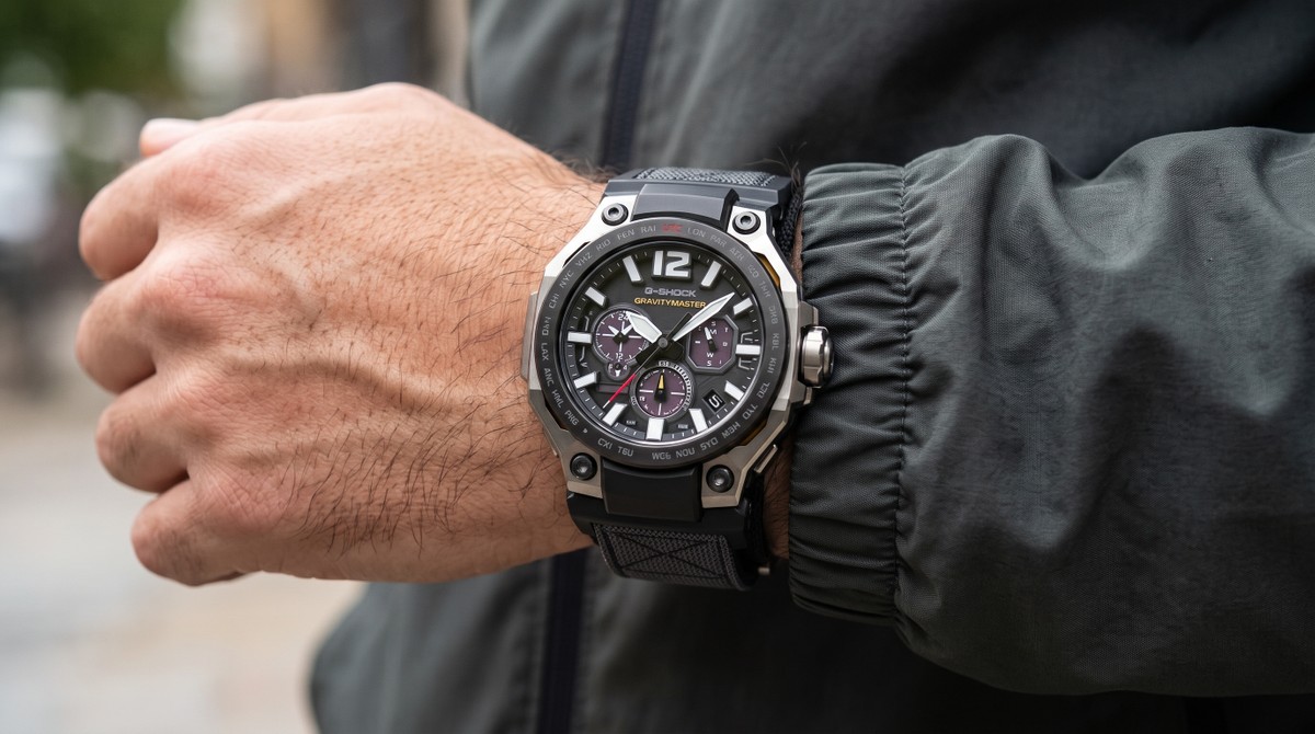 Novo Casio G-Shock Gravitymaster vaza em loja com pulseira de Kevlar e visual premium