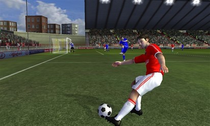 Jogue futebol no seu Windows Phone com 512MB de RAM, Dream League